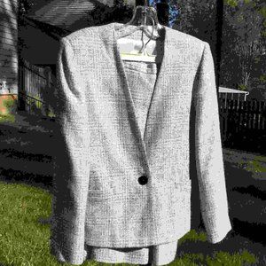 Andre Barreau V Neck Wool Jacket-Skirt 2pc Suit